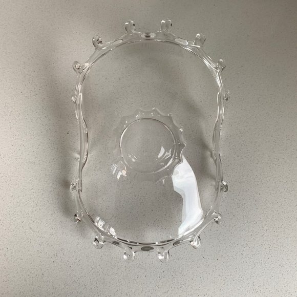 *Chipped* Curlicue Edge Curved Glass Footed Candy Dish [Free If You Bundle $25+] - Picture 8 of 9